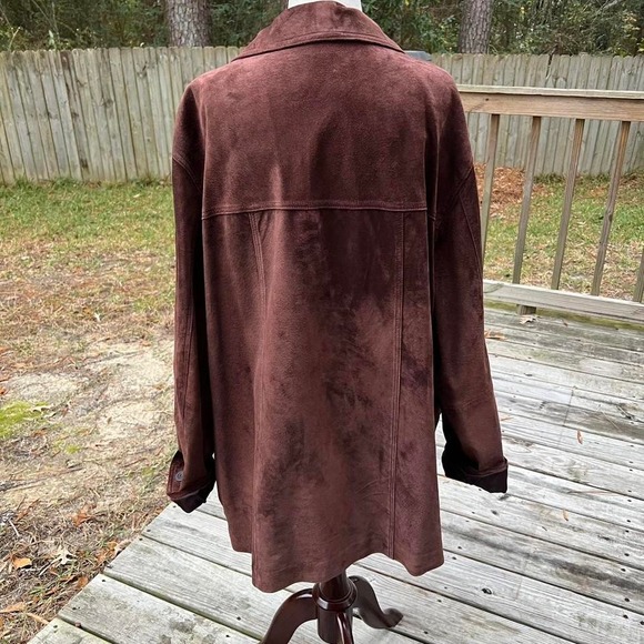 Vintage Brown Suede Jacket with Button Front Closure - Picture 4 of 6